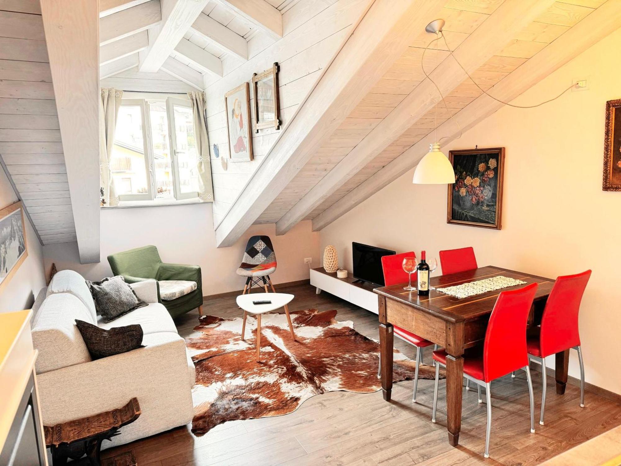 Maison Tata อาออสตา ภายนอก รูปภาพ